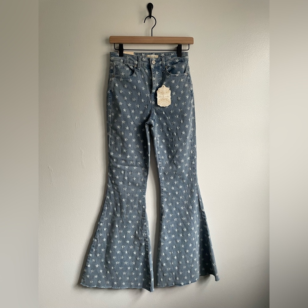 Altar’d State Star Power Flare Jeans Wide Leg - Picture 3 of 6